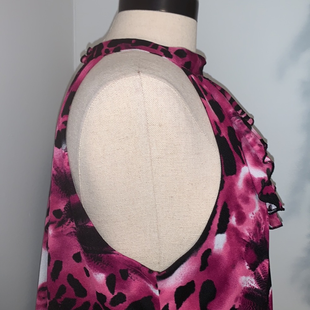 Lane Bryant sleeveless top. - Picture 4 of 7